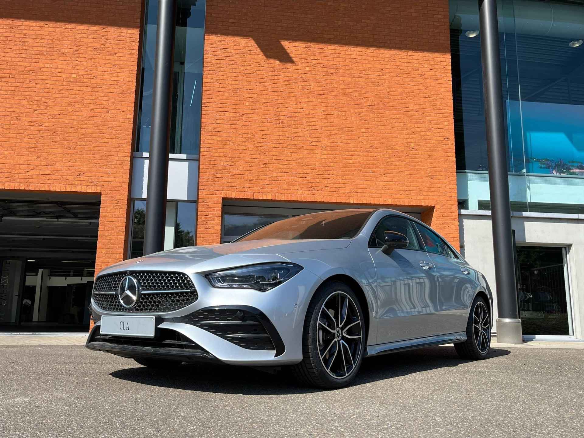 Mercedes-Benz CLA CLA 180 Coupé Star Edition