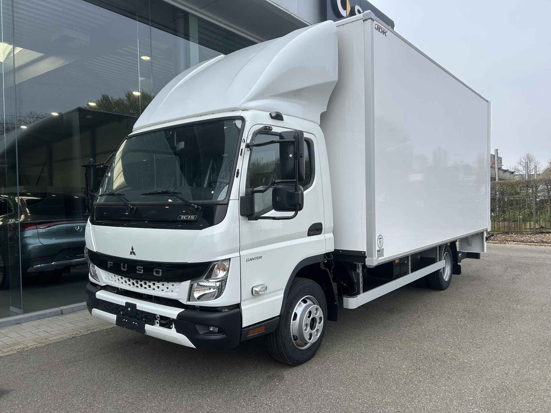 Mitsubishi Fuso Canter 7C 15 LWB